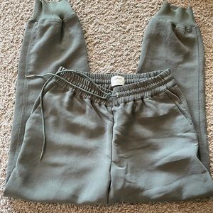 aritzia Wilfred olive green joggers